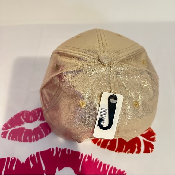 Gold One Size Fashion Cap - Picture 9 of 10